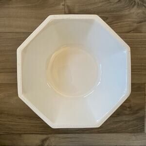 Johnson Brothers Heritage White Ironstone Octagon‎ Vegetable Bowl